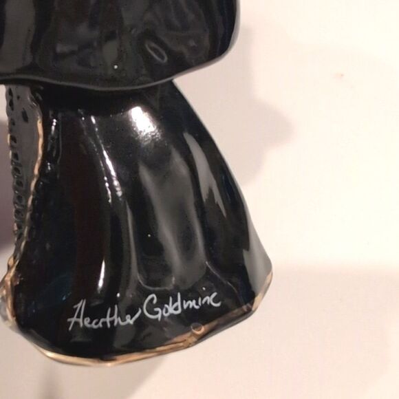 Vintage Blue Sky Singing Sister Nun Guitar Ornament Figurine "Song in My Heart" - Picture 8 of 11